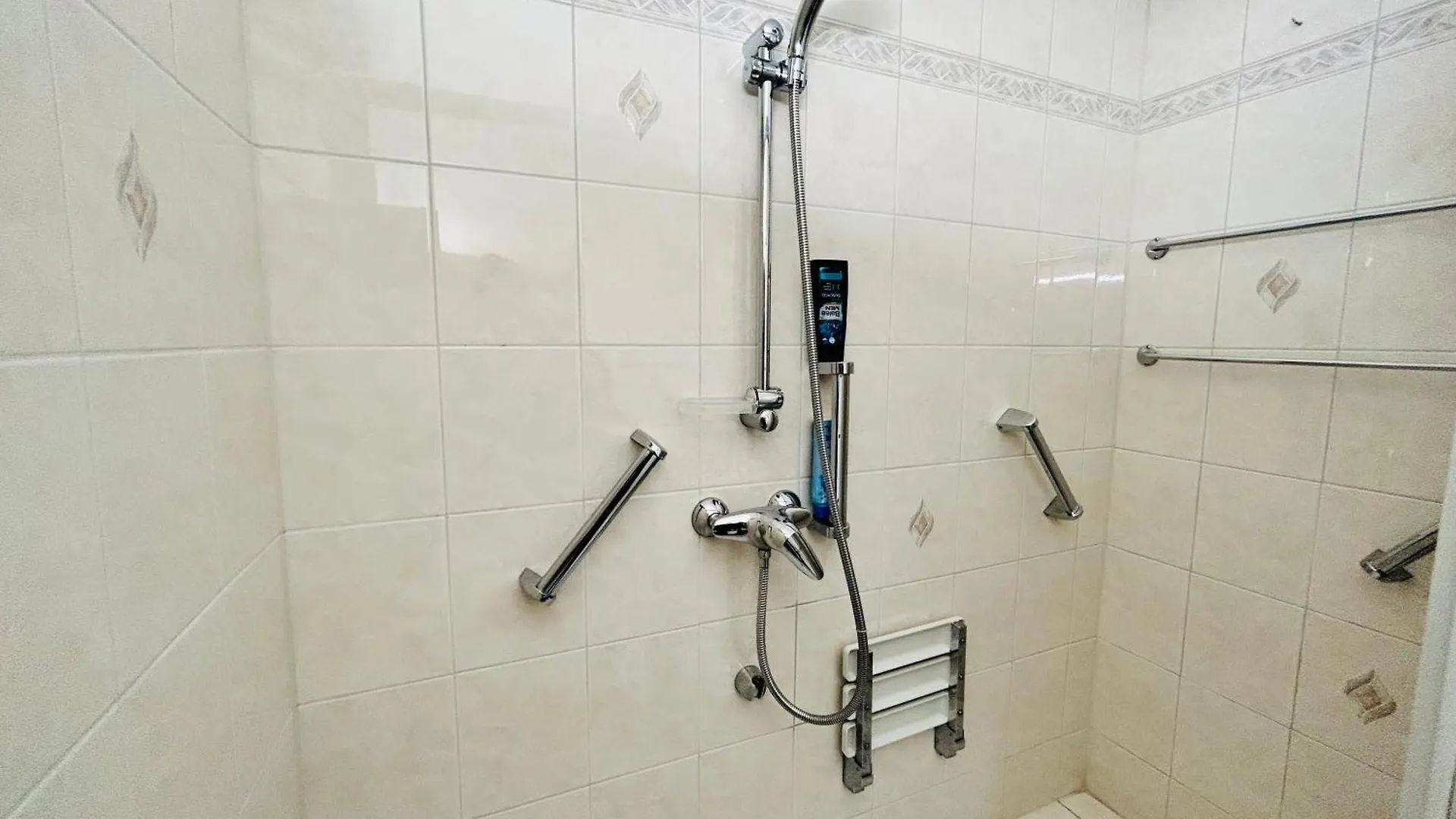 70 M2 Apartment In Classy Area Βιέννη