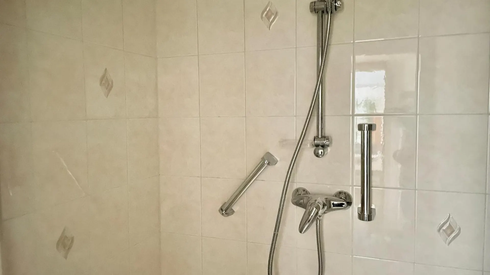 70 M2 Apartment In Classy Area Vienna